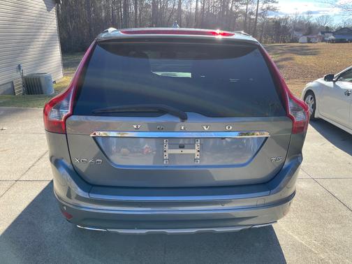 2016 Volvo XC60 T5 Premier