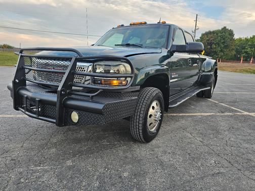 2005 GMC Sierra 3500 SLT Crew Cab