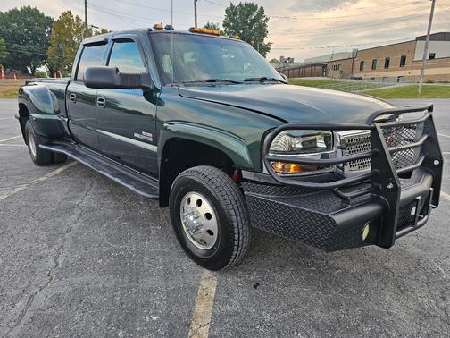 2005 GMC Sierra 3500 SLT Crew Cab
