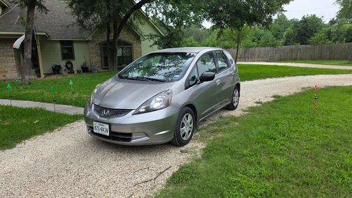 Gray 2009 Honda Fit Base