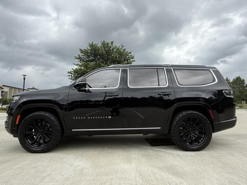 2022 Jeep Grand Wagoneer Series III