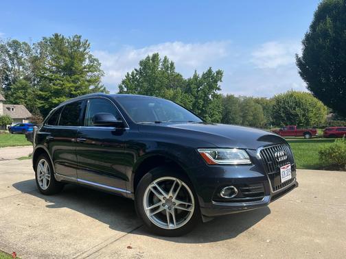 Blue 2016 Audi Q5 2.0T Premium Plus