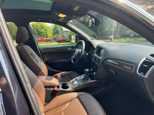 Blue 2016 Audi Q5 2.0T Premium Plus