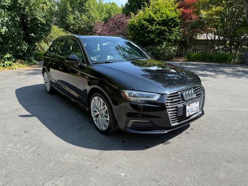 2018 Audi A3 e-tron 1.4T Premium