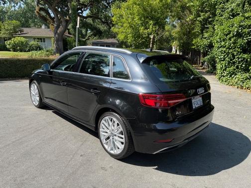 2018 Audi A3 e-tron 1.4T Premium