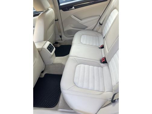 2015 Volkswagen Passat 2.0L TDI SEL Premium