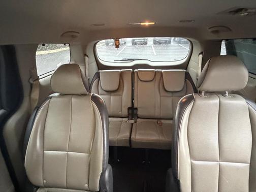 Gray 2017 Kia Sedona LX