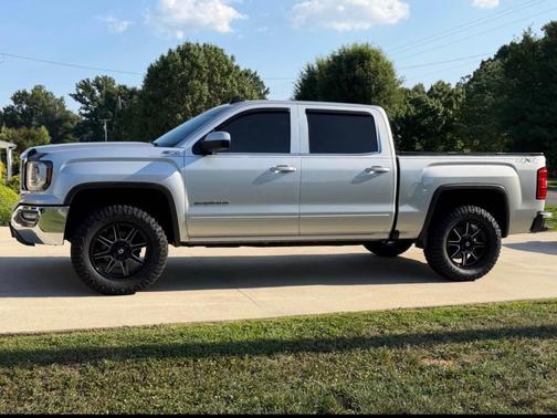 Silver 2018 GMC Sierra 1500 SLE