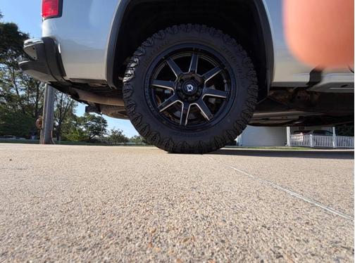 Silver 2018 GMC Sierra 1500 SLE
