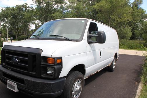 2008 Ford E150 Base