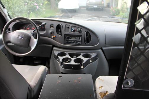 2008 Ford E150 Base