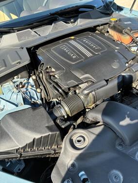 Blue 2013 Jaguar XJ Base