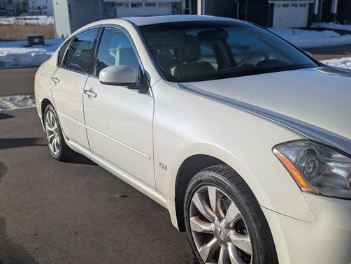 2007 INFINITI M35 x