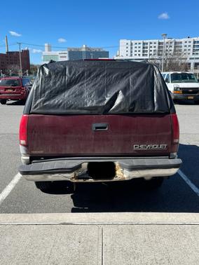 1998 Chevrolet Tahoe Base