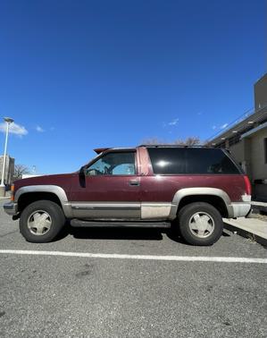 1998 Chevrolet Tahoe Base