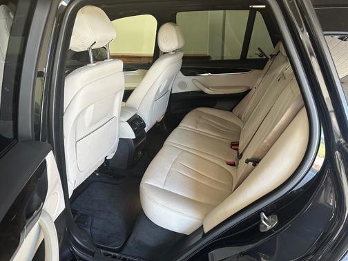 Black 2017 BMW X5 xDrive35i