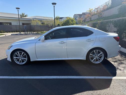 White 2007 Lexus IS 350 Base