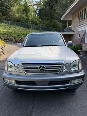 2005 Lexus LX 470 Base