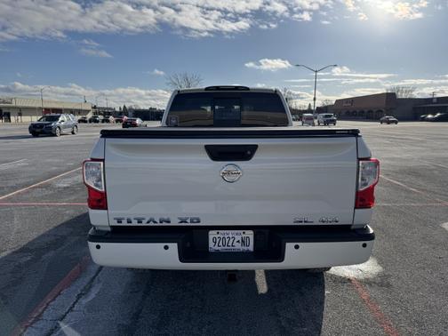 2018 Nissan Titan XD SL