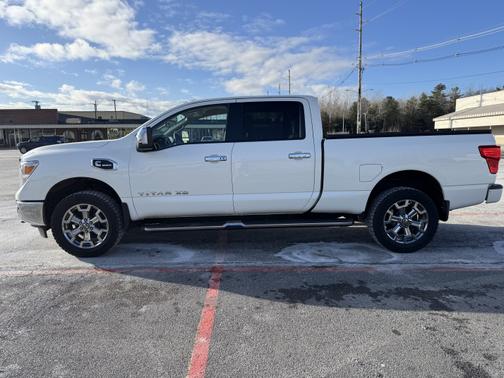 2018 Nissan Titan XD SL