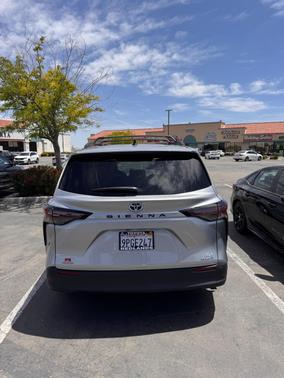 2024 Toyota Sienna XLE