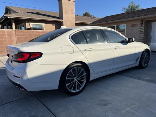 2022 BMW 530 i xDrive
