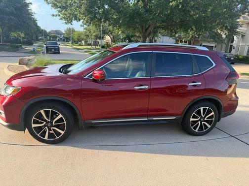 Red 2020 Nissan Rogue SL