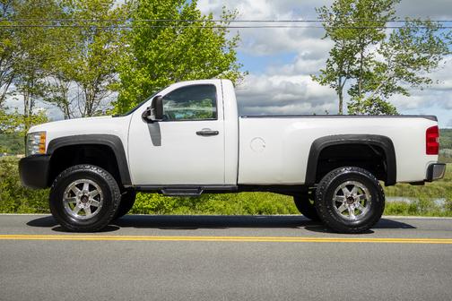 White 2009 Chevrolet Silverado 1500 Work Truck