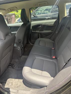 Black 2009 Volvo XC70 T6