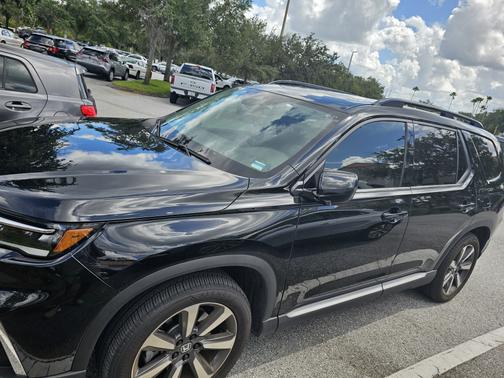 2025 Honda Pilot Elite AWD