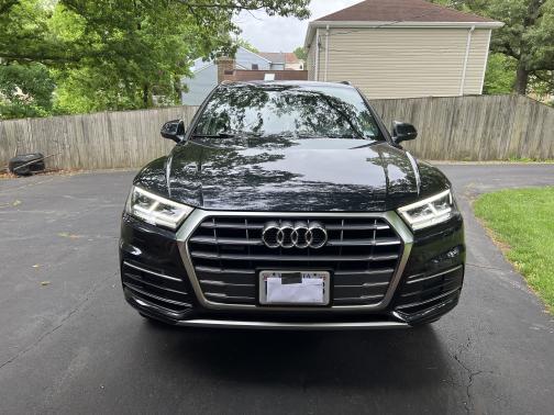 Photo 1 of 6 of 2018 Audi Q5 2.0T Premium
