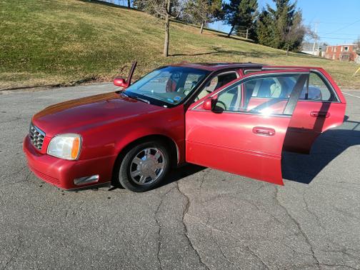 2004 Cadillac DeVille Base
