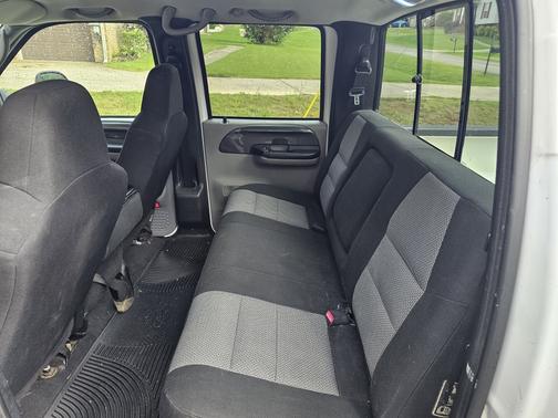 2003 Ford F-250 XLT Crew Cab Super Duty