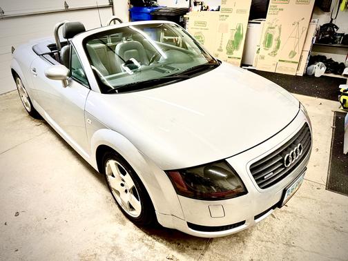 Silver 2001 Audi TT Roadster quattro