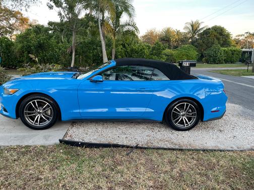 2017 Ford Mustang EcoBoost Premium