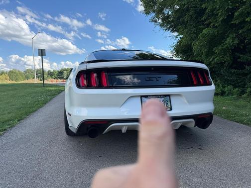 White 2017 Ford Mustang GT Premium