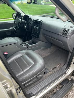 Silver 2002 Ford Explorer XLT