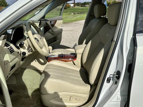 2009 INFINITI FX50 Base
