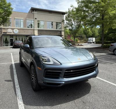 Blue 2019 Porsche Cayenne Cayenne
