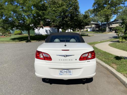 Photo 3 of 5 of 2008 Chrysler Sebring Limited