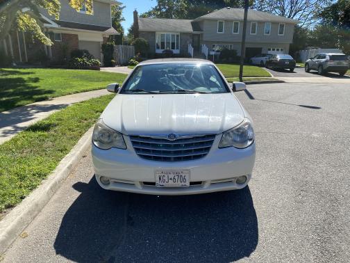 Photo 4 of 5 of 2008 Chrysler Sebring Limited
