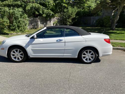Photo 5 of 5 of 2008 Chrysler Sebring Limited