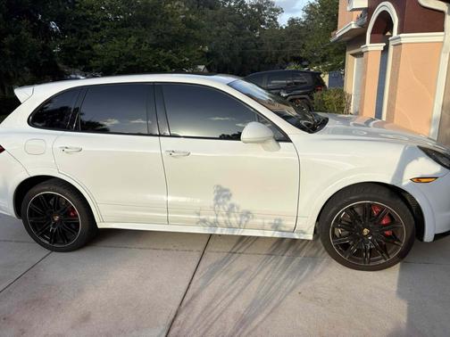 White 2014 Porsche Cayenne Cayenne Turbo S