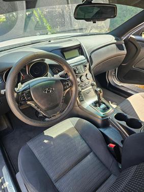 White 2015 Hyundai Genesis Coupe 3.8 Base