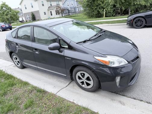 Gray 2013 Toyota Prius Four