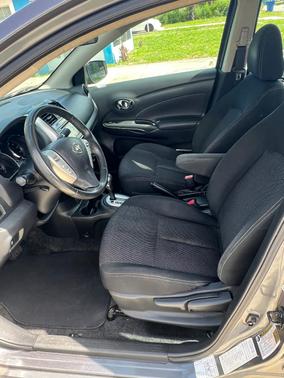 Gray 2018 Nissan Versa 1.6 SV