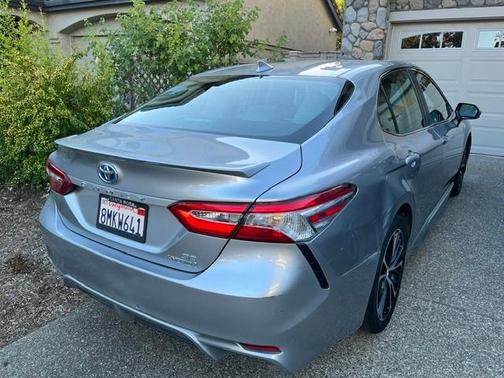 Silver 2020 Toyota Camry Hybrid SE