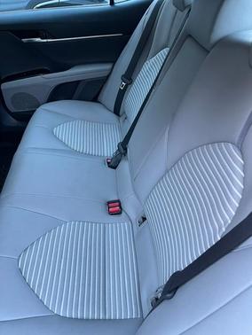 Silver 2020 Toyota Camry Hybrid SE