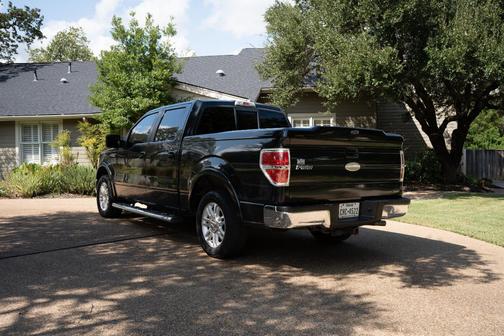 Black 2010 Ford F-150 Lariat SuperCrew