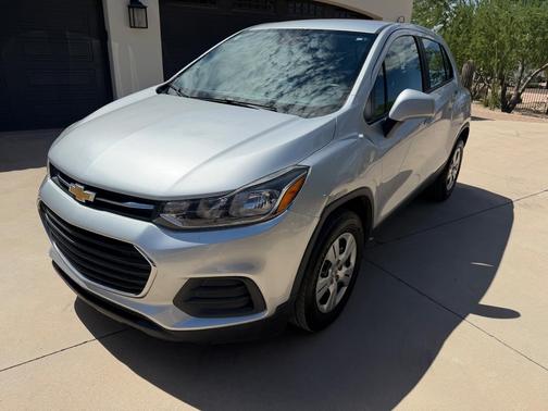 Gray 2017 Chevrolet Trax LS